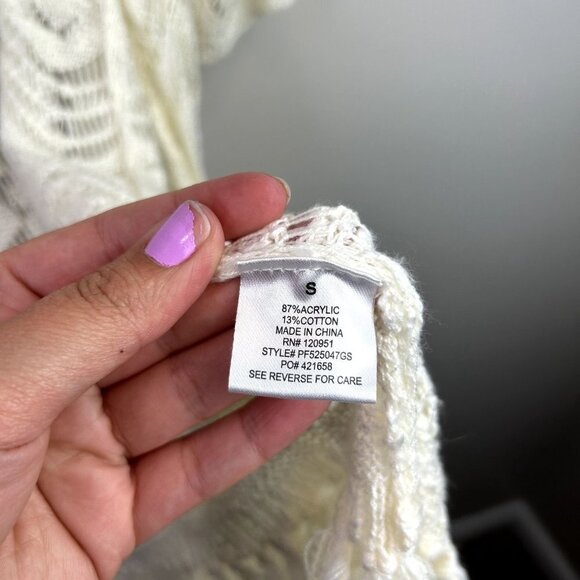 Pink Rose white‎ crochet fringe cover up size small - Picture 6 of 8